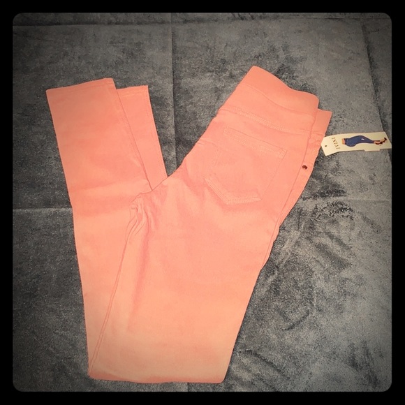 JVINI blush color jeggings. - Picture 3 of 6